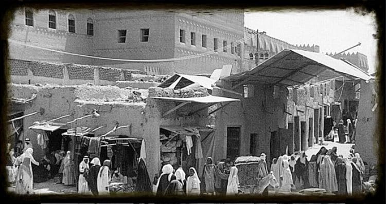 من أغراض الأسواق عند العرب معرفة الأخبار والحوادث