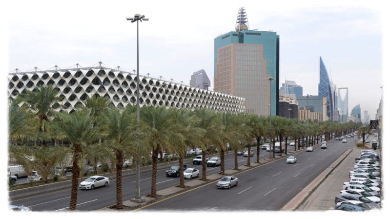 تعد الطرق بجميع أنواعها من جوانب البنية الأساسية المهمة التي اعتنت بها حكومة وطني المملكة العربية السعودية صواب خطأ