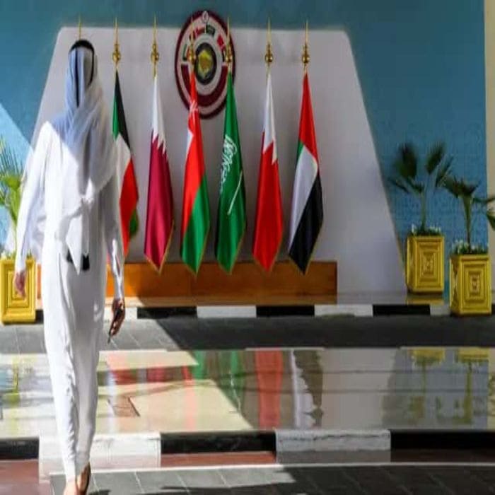 يعقد قادة دول مجلس التعاون اجتماعاته مرة كل ثلاثة اشهر صواب خطأ