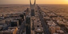 يؤثر الموقع الفلكي في مناخ وطني المملكة العربية السعودية صواب خطأ