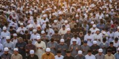 من صفة صلاة العيد أن يكبر الإمام تكبيرة الإحرام، ثم دعاء الاستفتاح، ثم يكبر ست تكبيرات قبل القراءة صواب خطأ