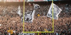 يطلق عليه اللاعب رقم 12 من هو من 7 حروف